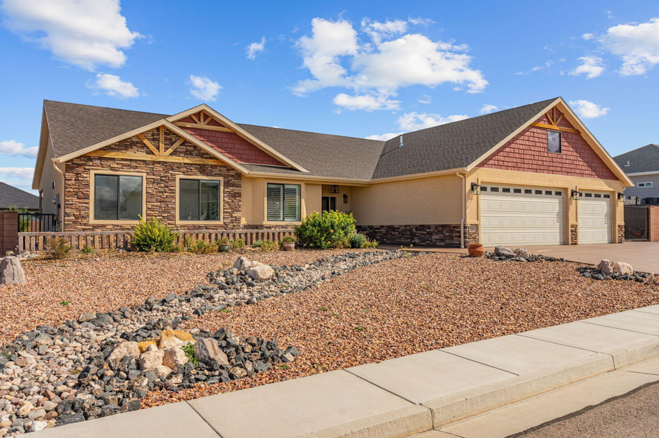 2091 E Mountain View Loop, Enoch, photo 2