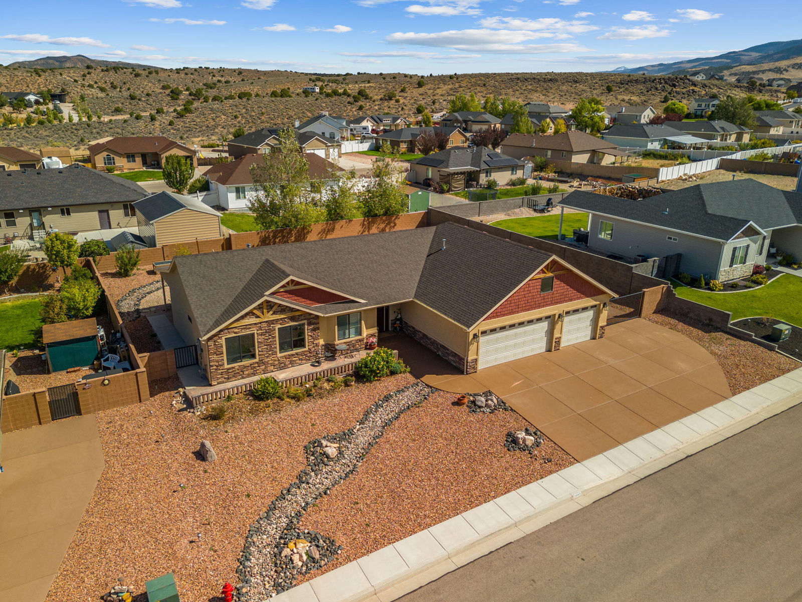 2091 E Mountain View Loop, Enoch, photo 4 of 48