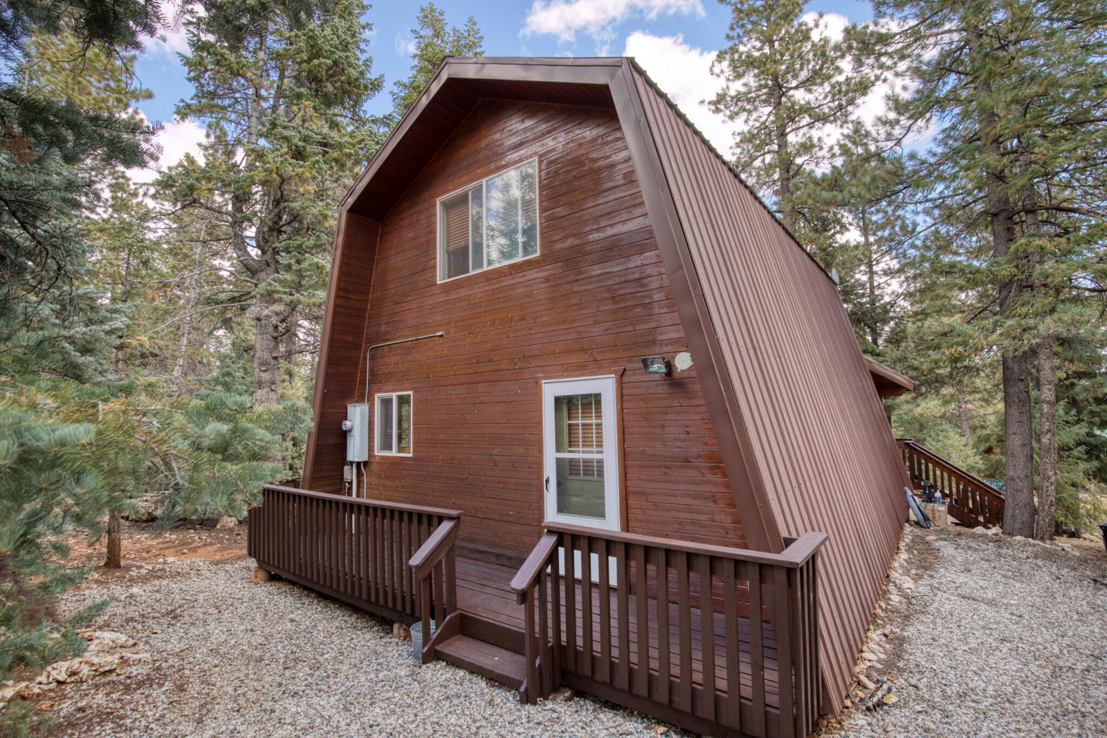 4193 N Pine Ridge DR, Duck Creek Village, photo 13 of 43