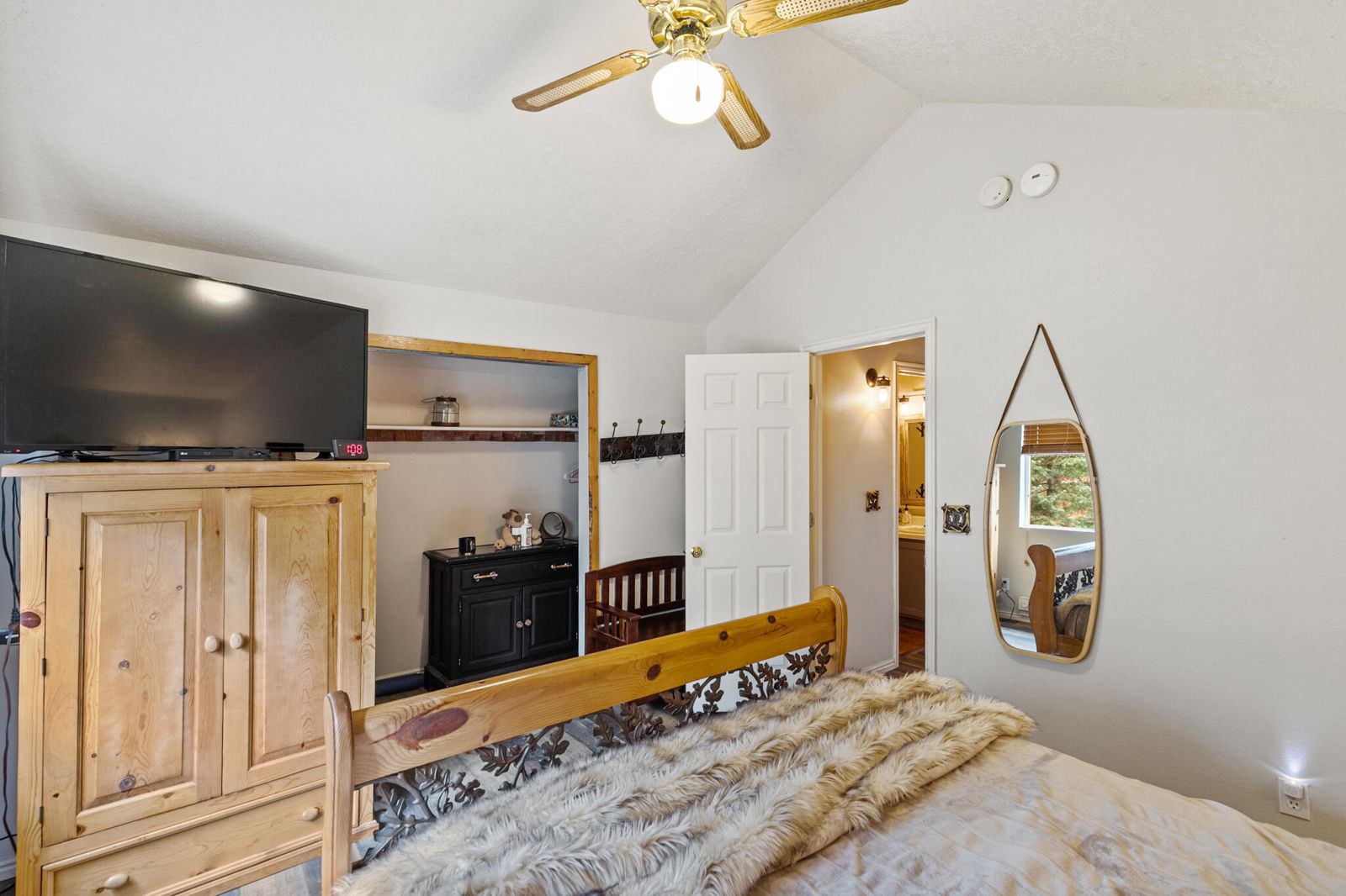 4193 N Pine Ridge DR, Duck Creek Village, photo 31 of 43