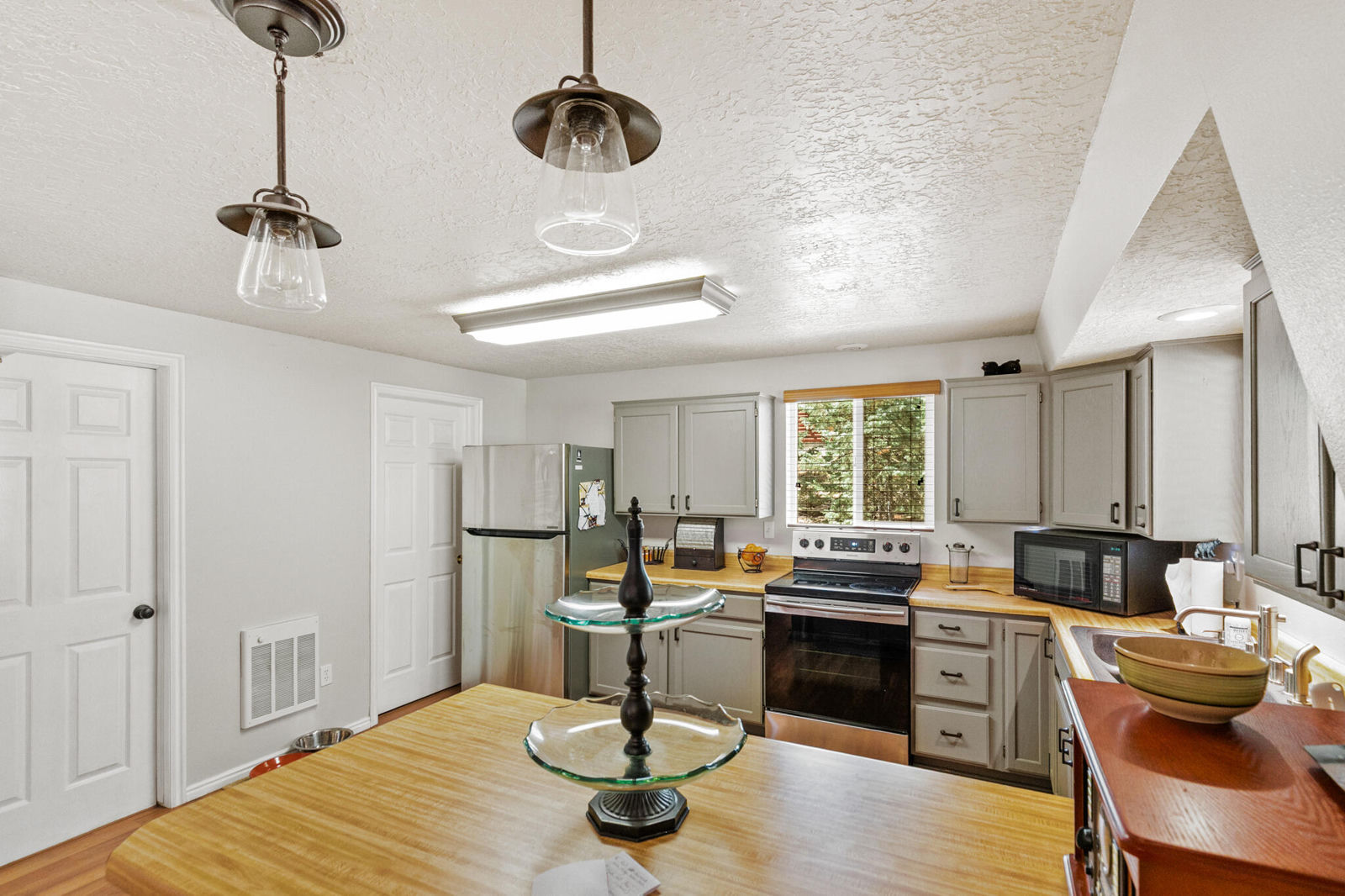 4193 N Pine Ridge DR, Duck Creek Village, photo 24 of 43