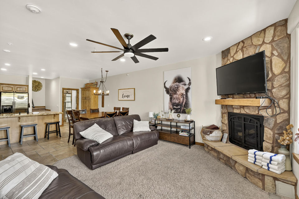 565 Vasels RD, 5G, Brian Head, photo 3