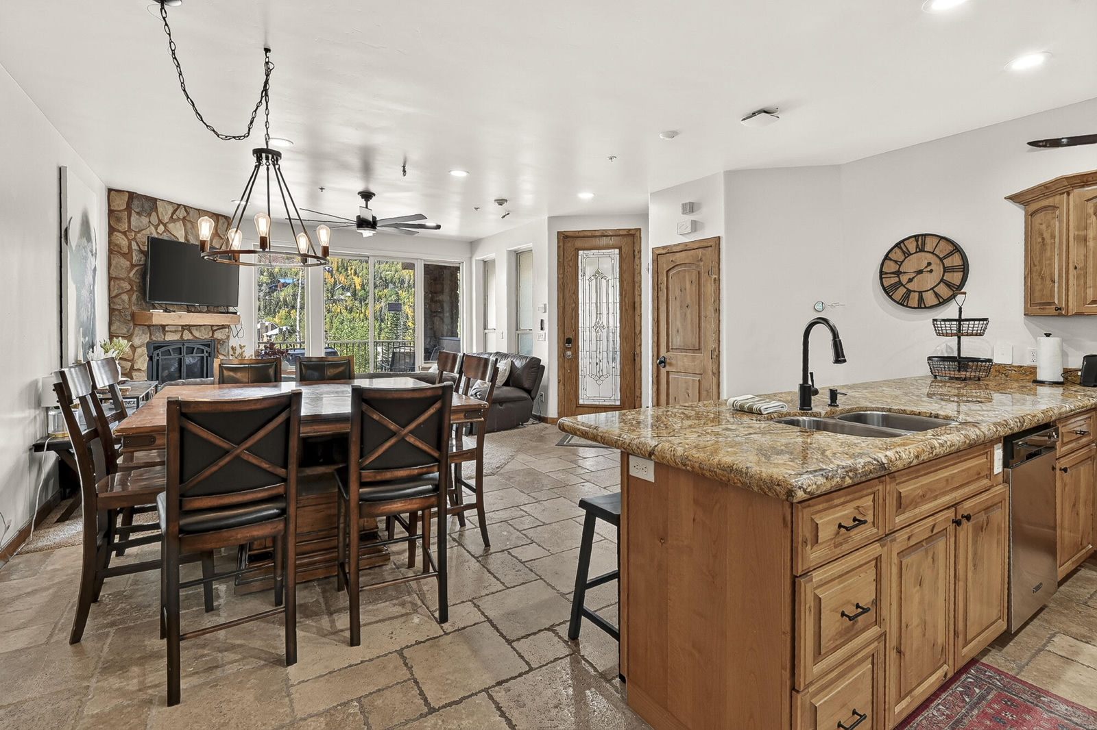565 Vasels RD, 5G, Brian Head, photo 5 of 44