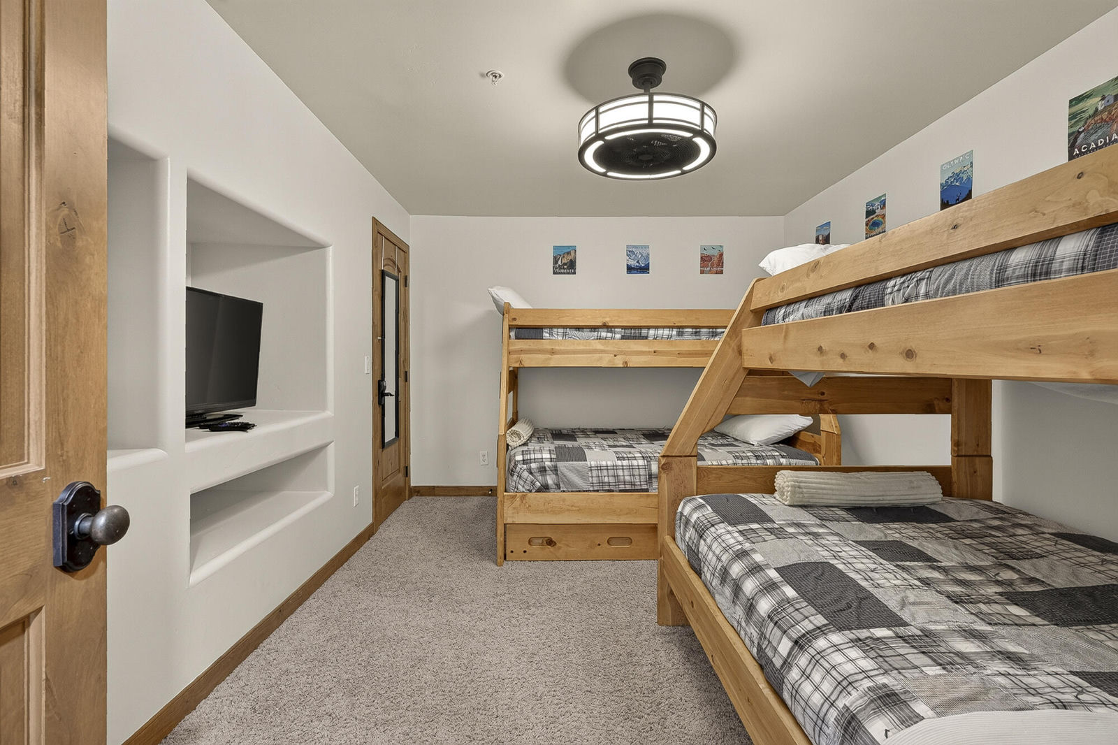 565 Vasels RD, 5G, Brian Head, photo 11 of 44