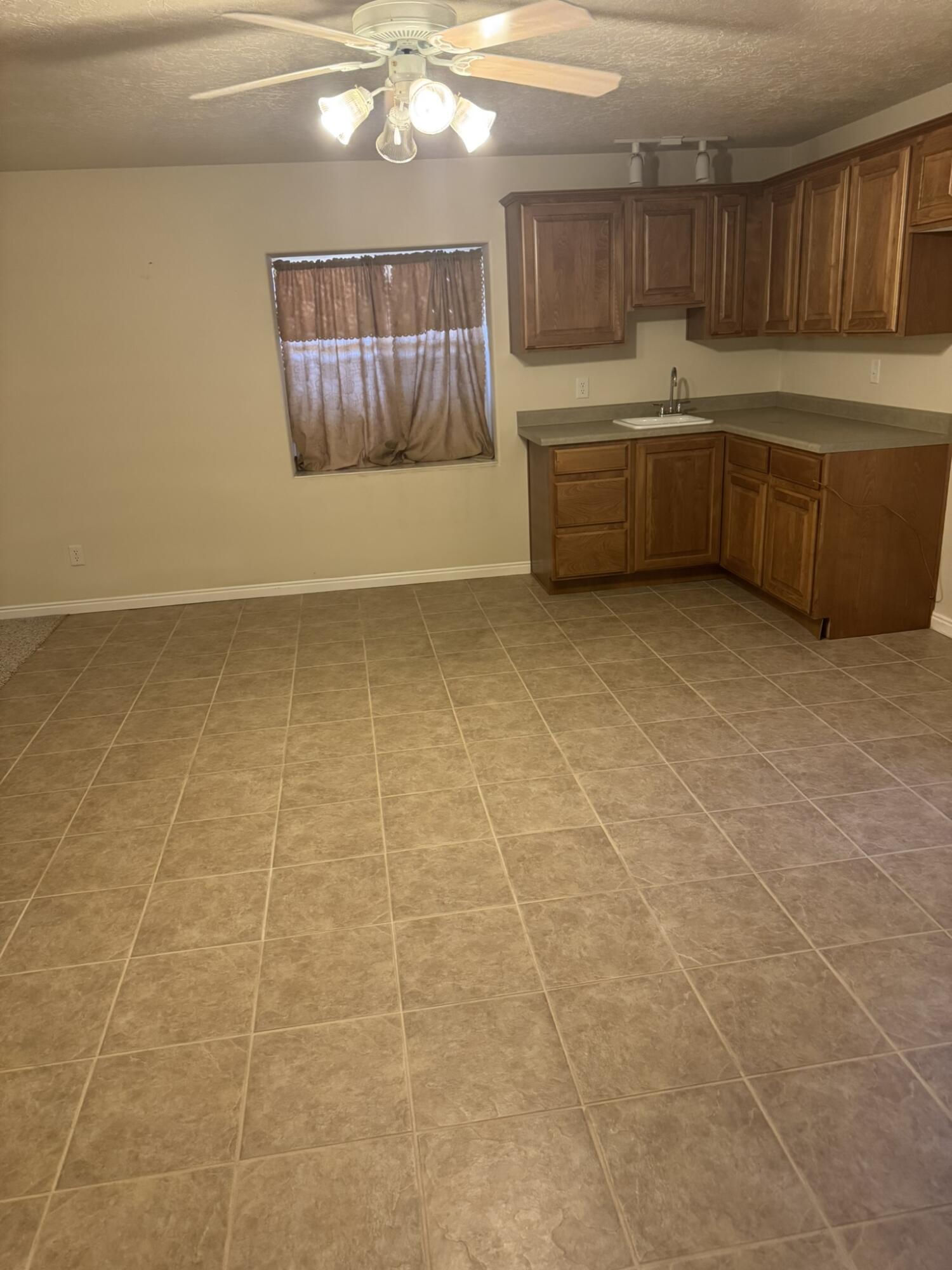 658 S Legacy Park Ave, Cedar City, photo 15 of 31