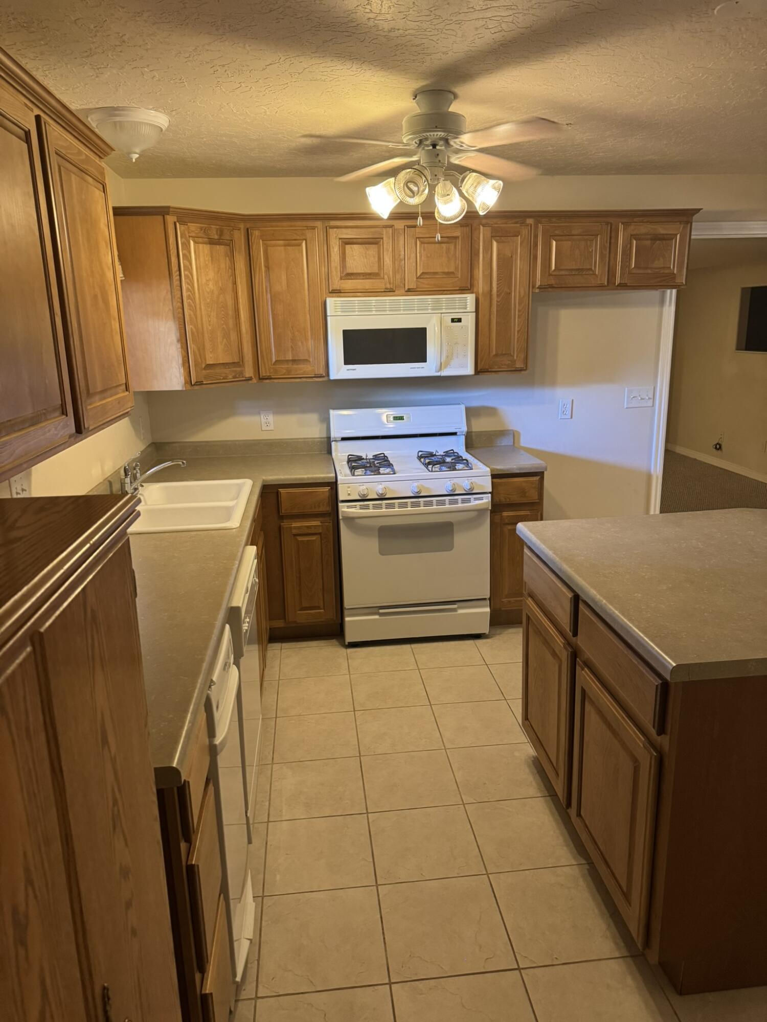 658 S Legacy Park Ave, Cedar City, photo 17 of 31