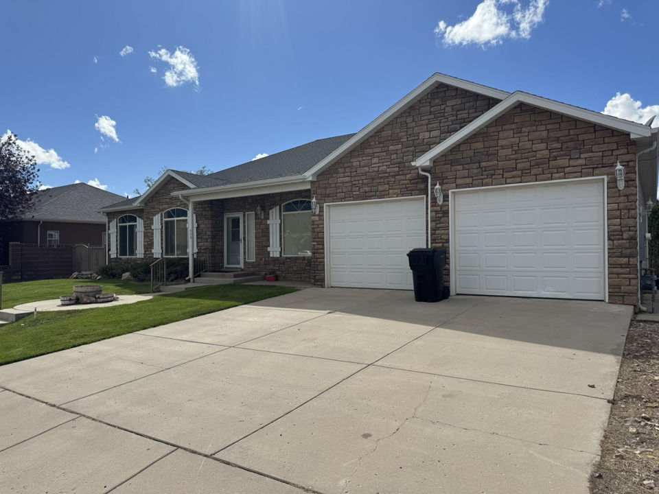 658 S Legacy Park Ave, Cedar City, photo 2
