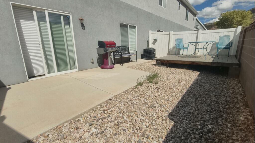 1457 W Topaz DR W, Unit B, Cedar City, photo 13 of 24