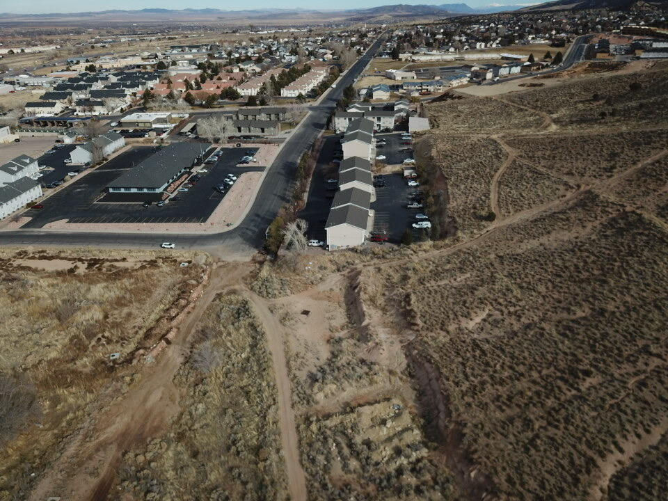 1700 N Wedgewood LN, Cedar City, photo 7 of 22