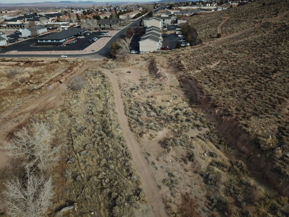 1700 N Wedgewood LN, Cedar City, photo 9 of 22