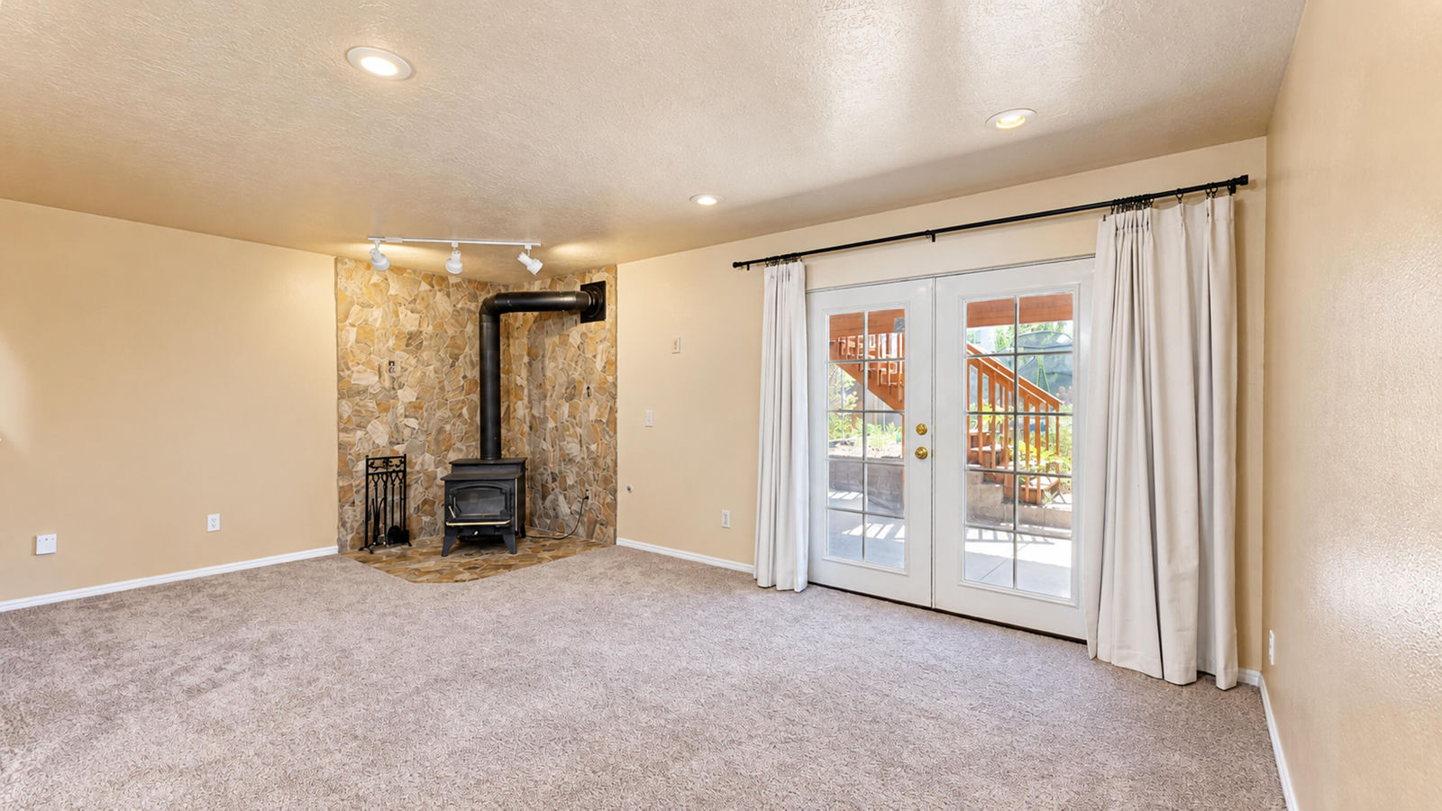 961 W 1325 S, Cedar City, photo 9 of 47