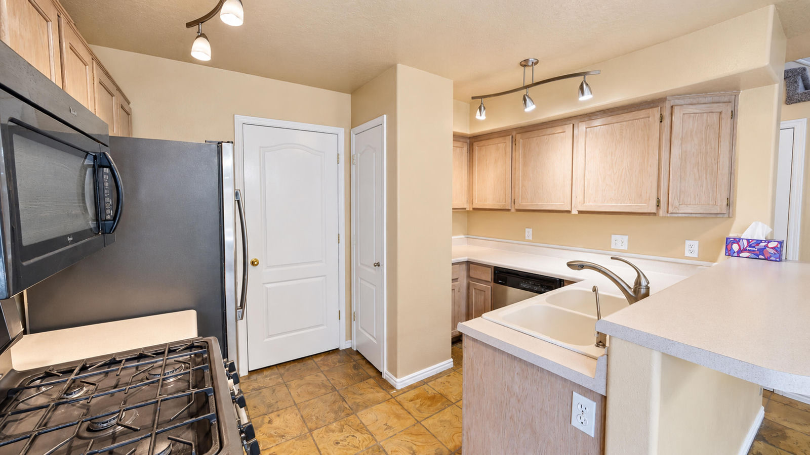 961 W 1325 S, Cedar City, photo 13 of 47