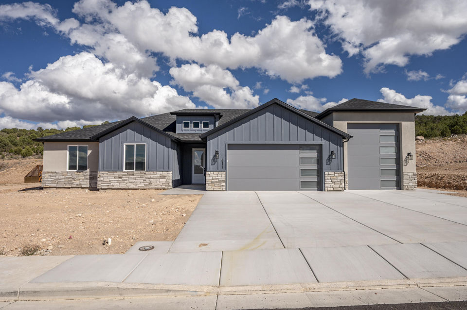 611 S Renze Adams ST, Cedar City
