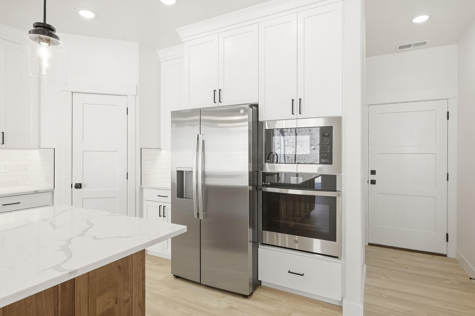 611 S Renze Adams ST, Cedar City, photo 11 of 55