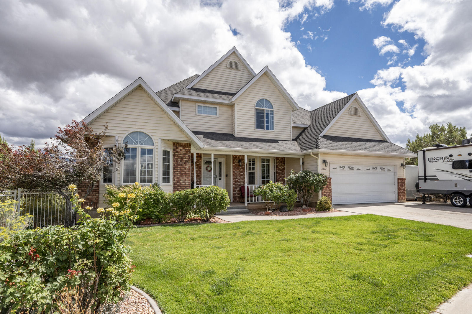 2377 W Beacon CIR, Cedar City, photo 2 of 71