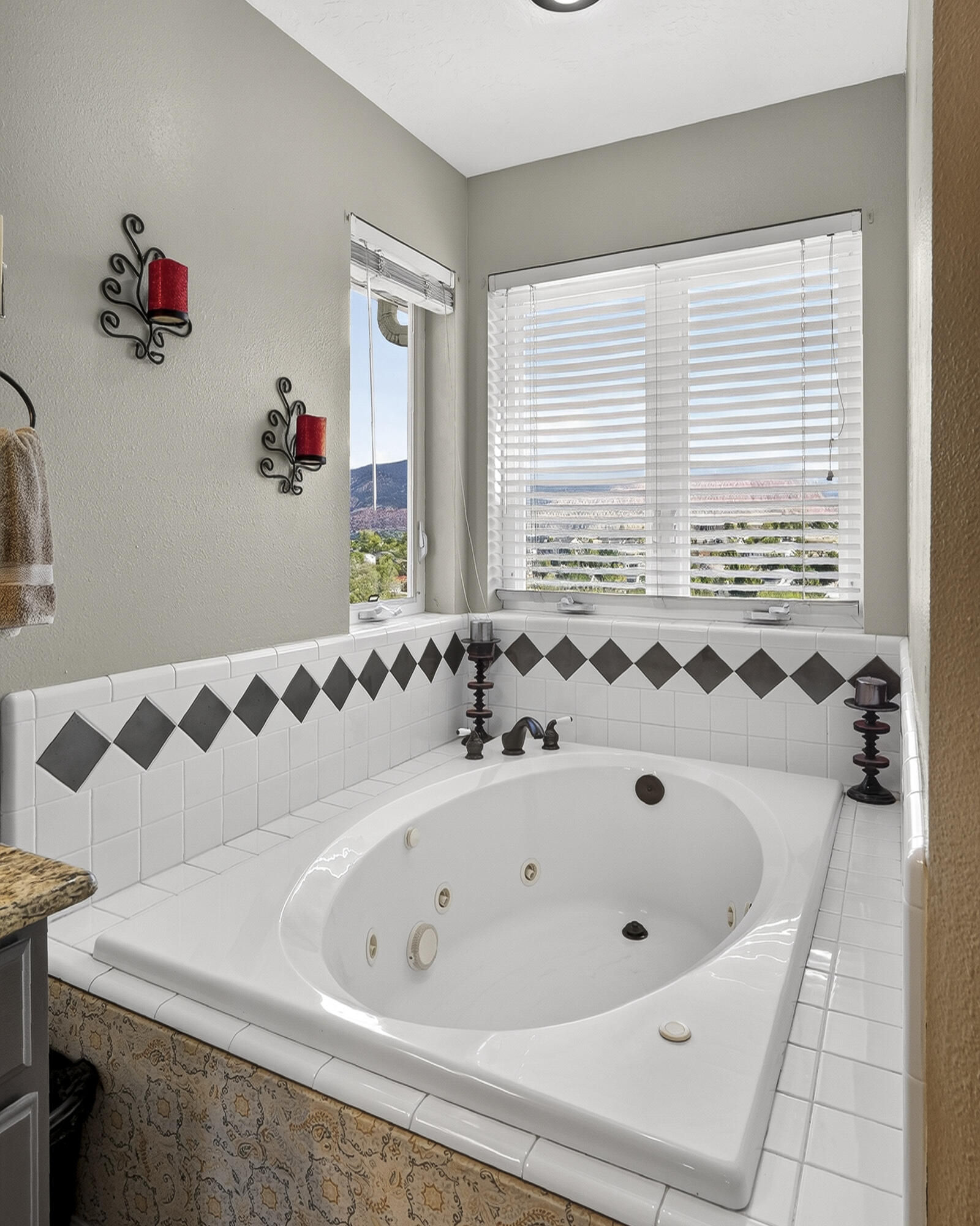2377 W Beacon CIR, Cedar City, photo 29 of 71