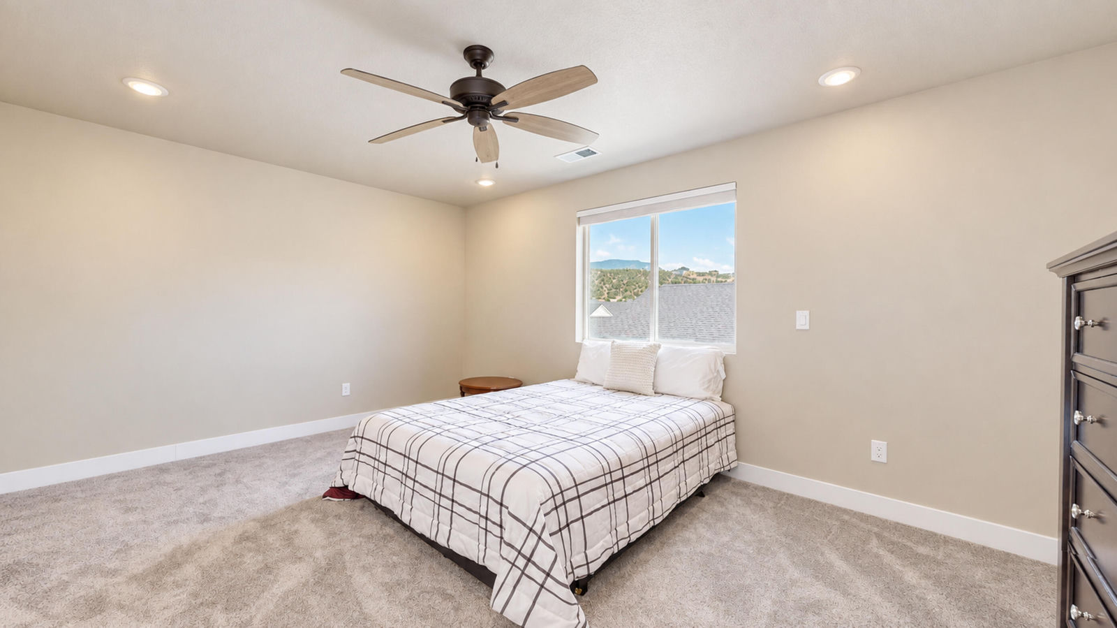 213 N Bristol DR, Cedar City, photo 29 of 42