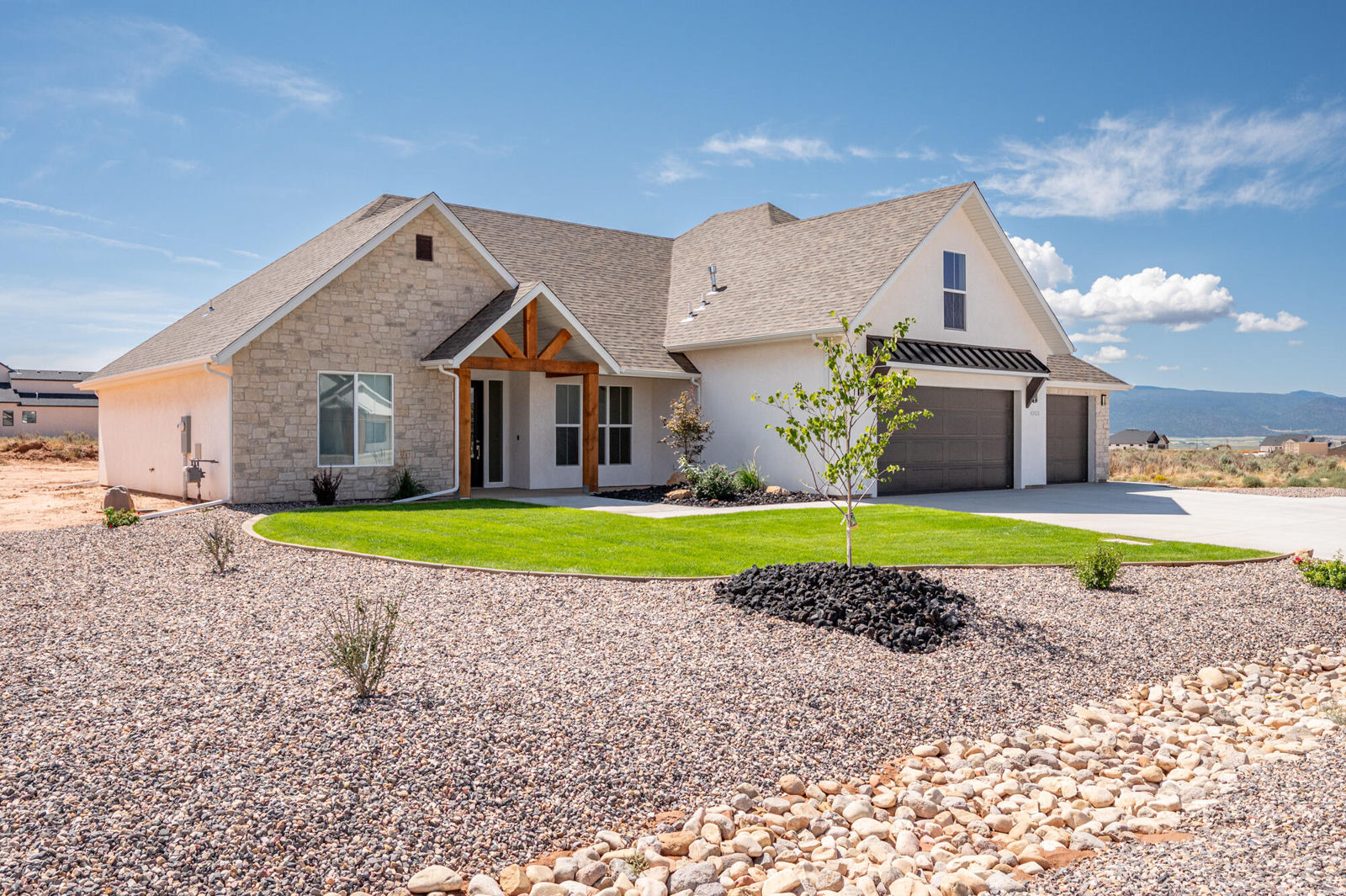 4203 W 1800 S, Cedar City, photo 2 of 53