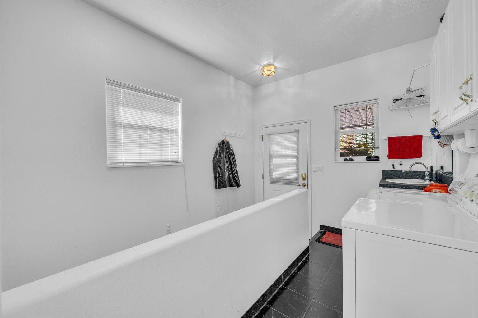 271 N 600 W, Cedar City, photo 16 of 49