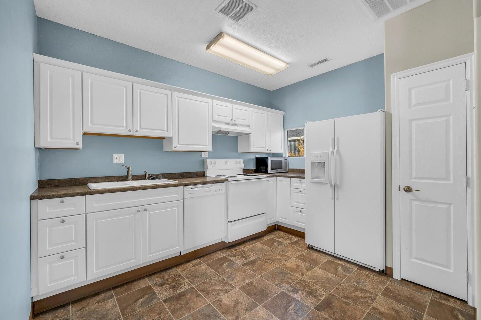271 N 600 W, Cedar City, photo 39 of 49