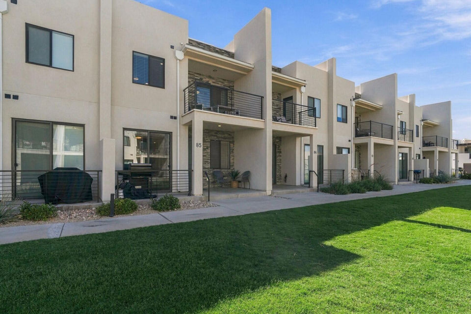 710 W Akoya Pearl ST, 85, St George