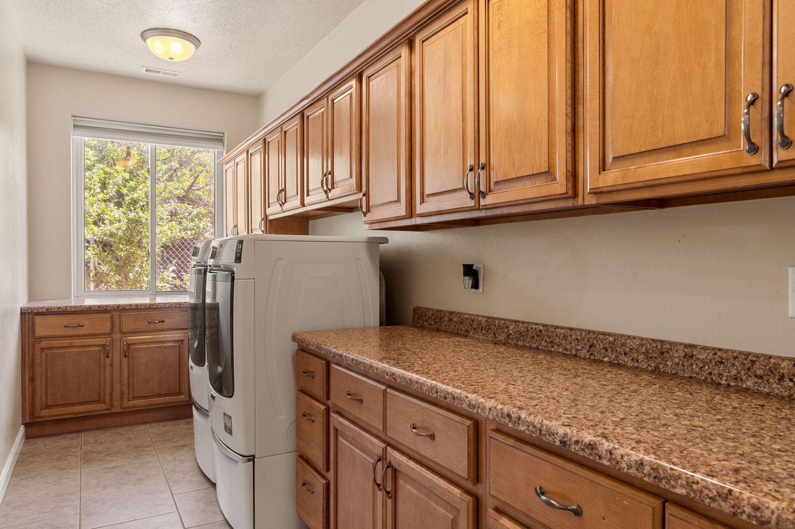 45 S 300 W, Parowan, photo 28 of 78