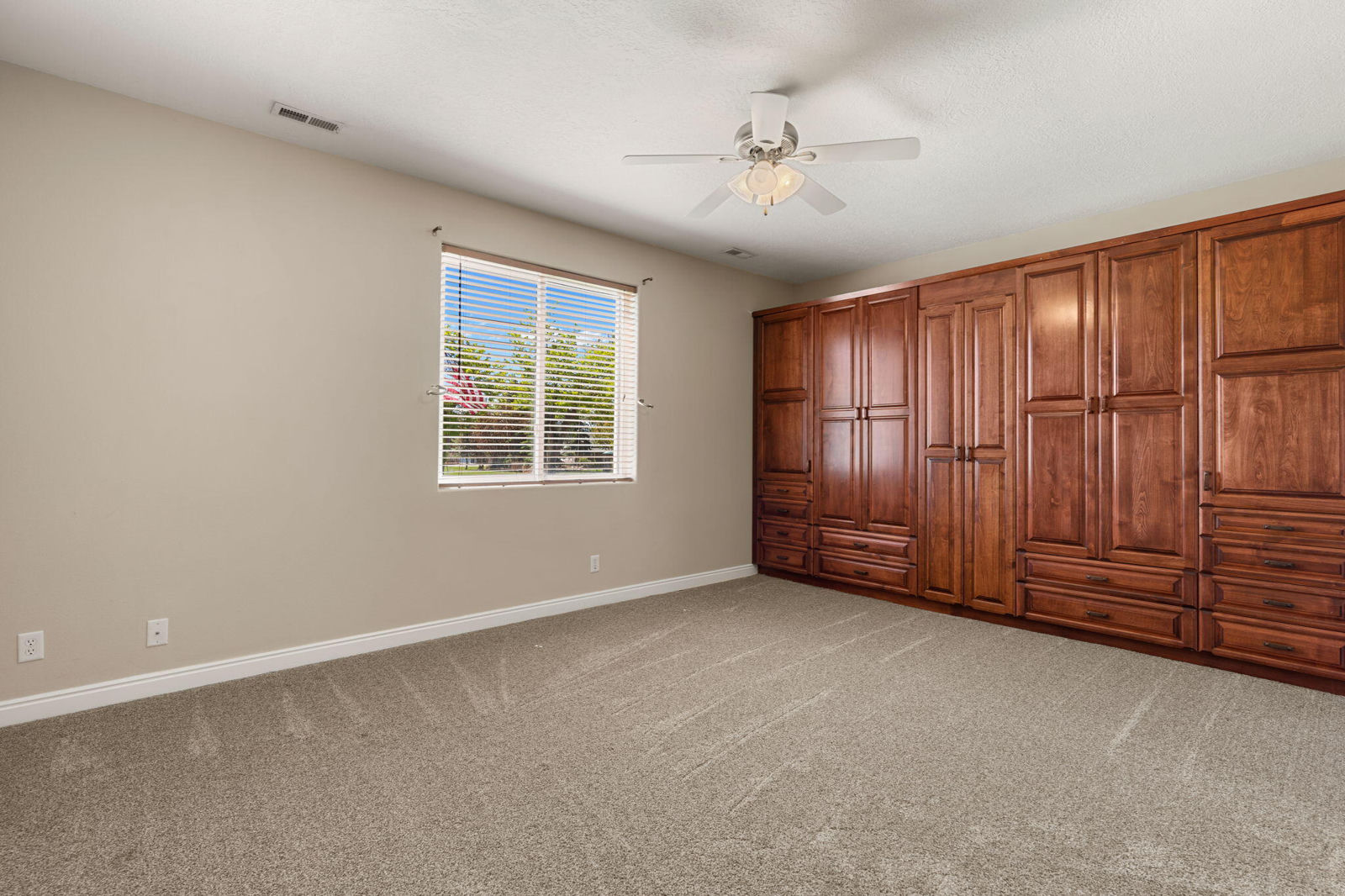 45 S 300 W, Parowan, photo 50 of 78