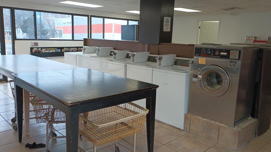 240 N Main ST, Parowan, photo 3 of 22