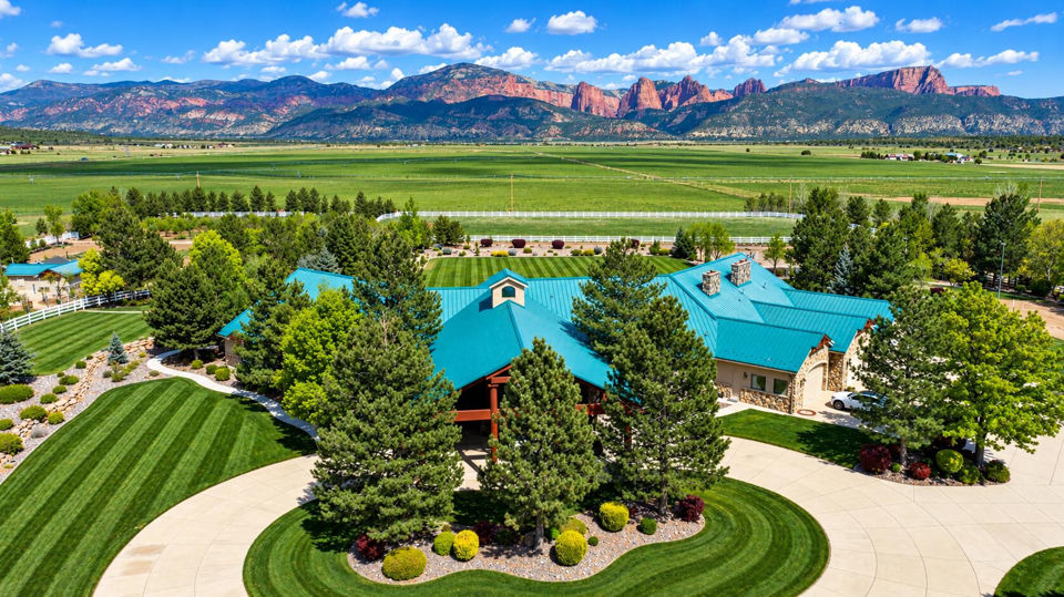 622 E HIGHWAY 144, New Harmony