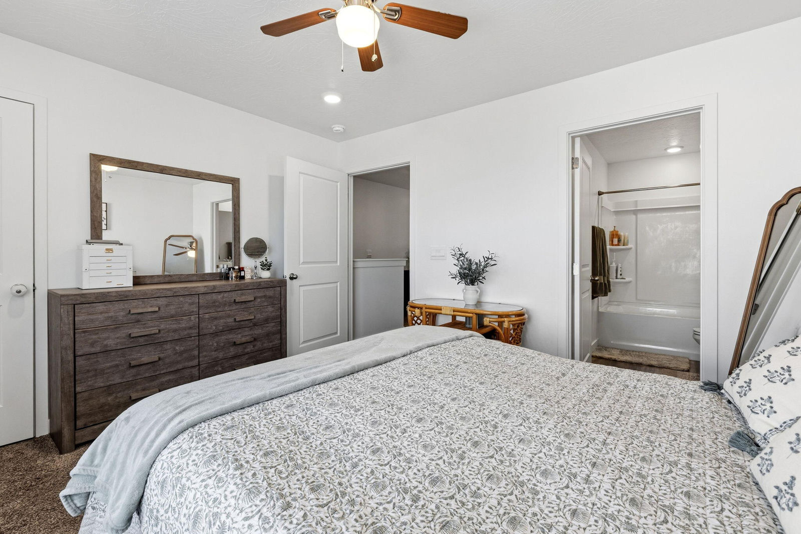 3315 E Elkhorn LN, Washington, photo 9 of 27