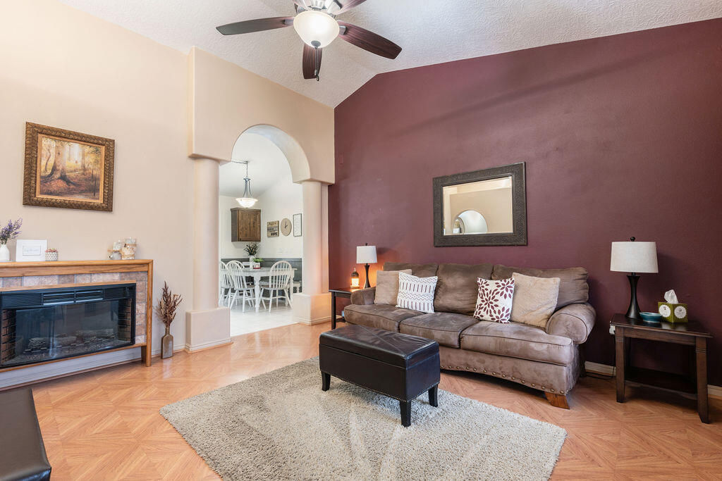 89 E 1050 N, Hurricane, photo 9 of 40