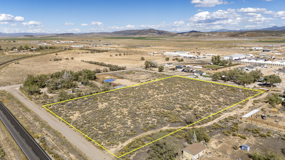 5594 N Minersville Hwy, Enoch