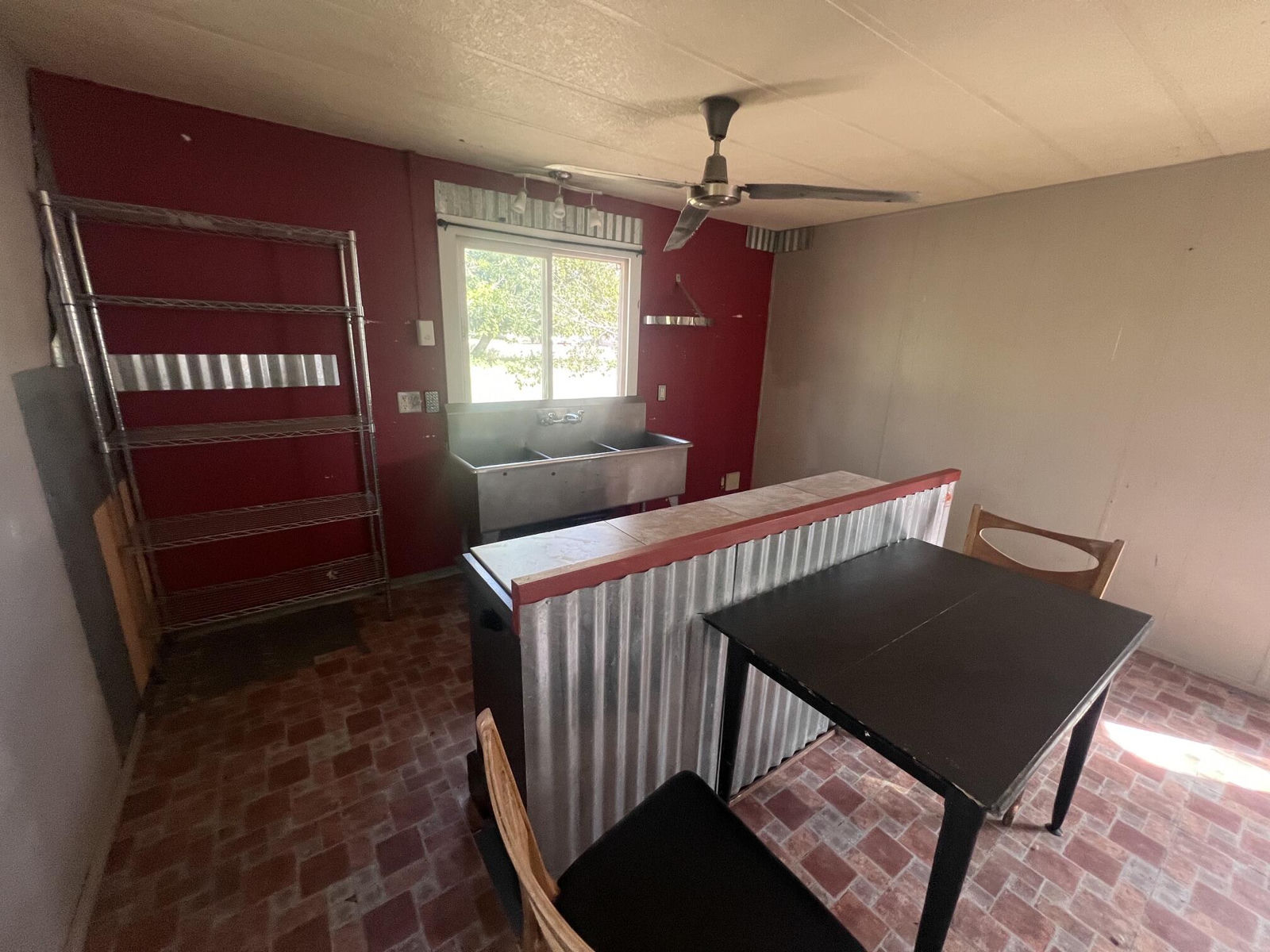 760 W Navajo DR, Kanab, photo 7 of 25
