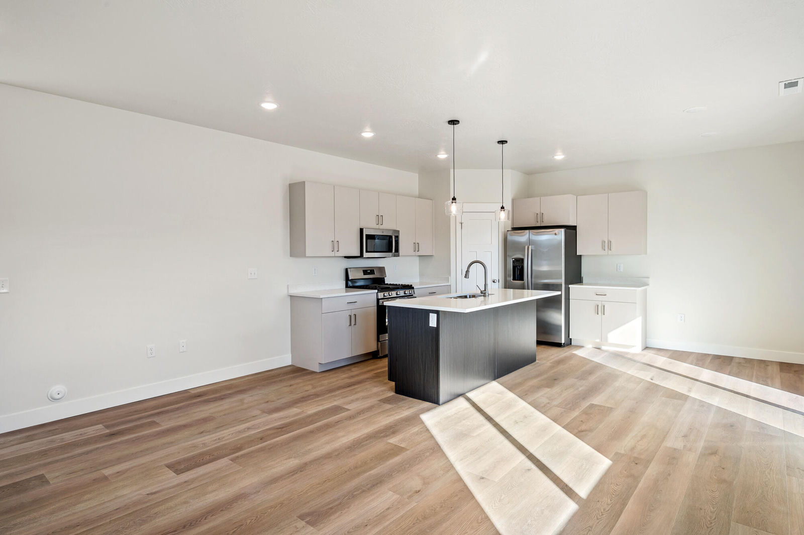 3182 W 1625 N, #12, Cedar City, photo 8 of 45