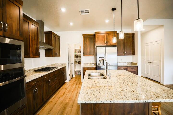 2767 W Vico Way, St George, photo 4 of 32