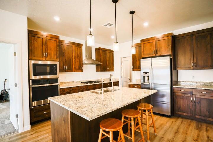 2767 W Vico Way, St George, photo 5 of 32