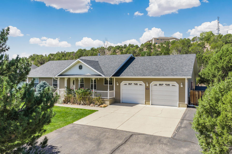 1510 S Cross Hollow DR, Cedar City, photo 3
