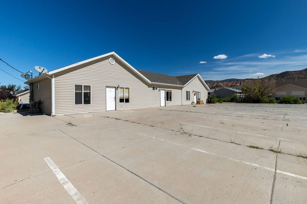 858 S 170 W, Tri-Plex, Cedar City, photo 17 of 35