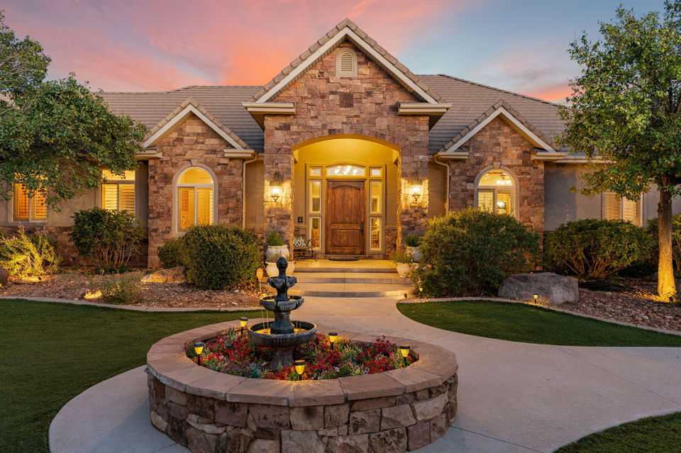 1811 S Panorama DR, Cedar City