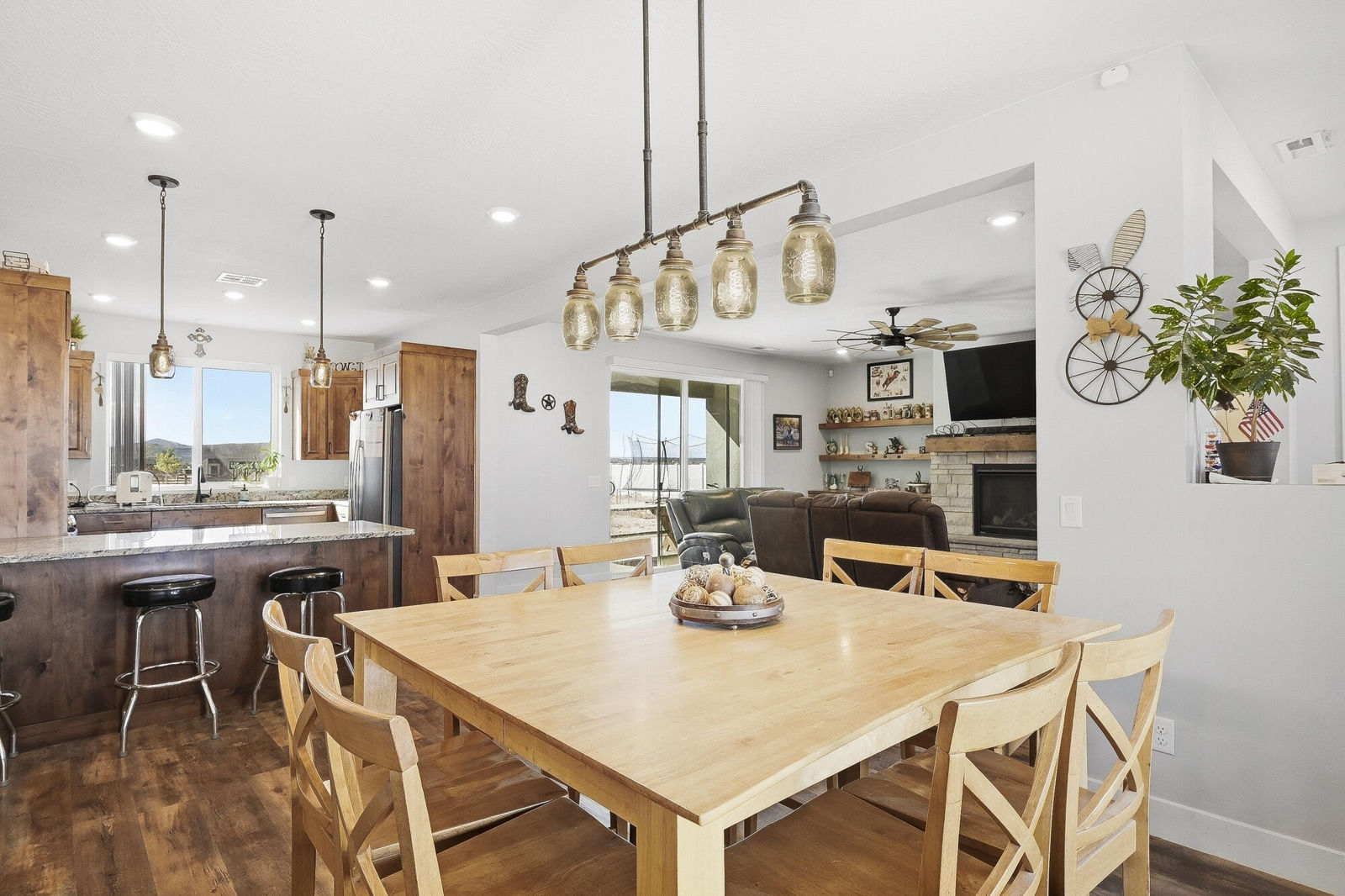 5009 N Lund Hwy, Cedar City, photo 14 of 52