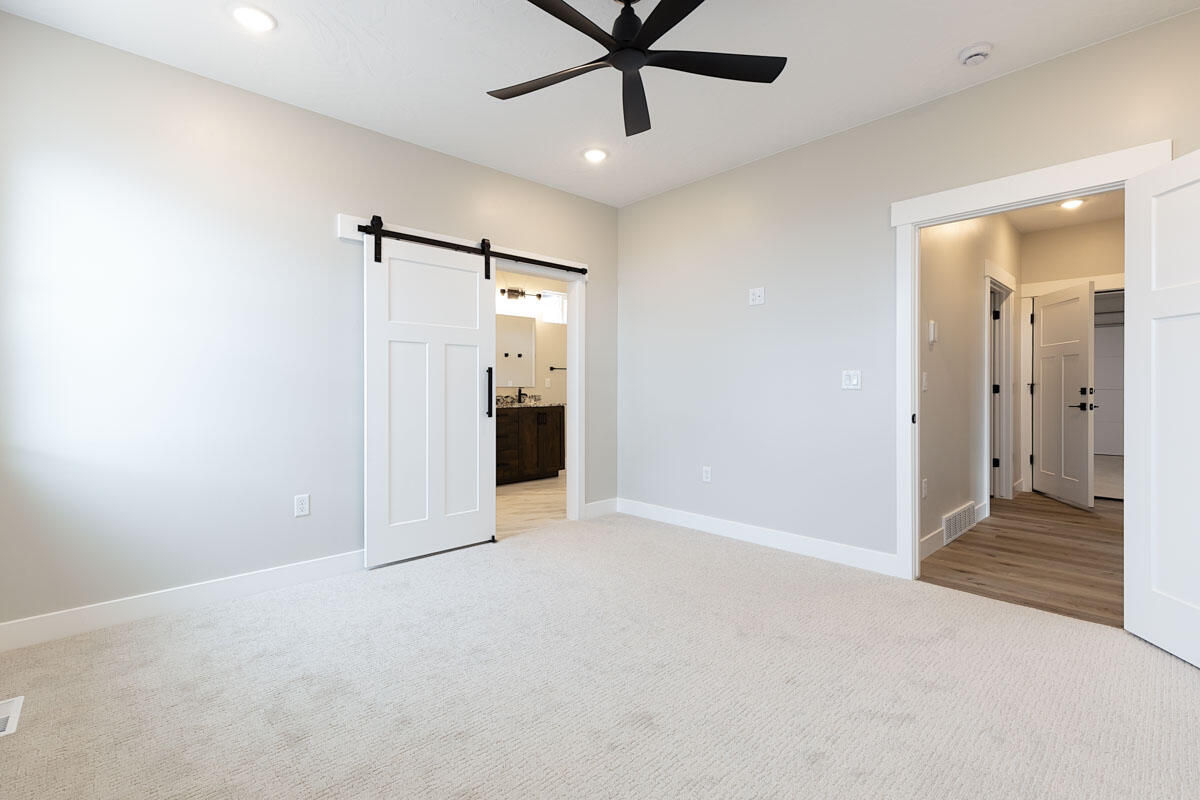 3256 W Kingsbury DR, Cedar City, photo 15 of 26