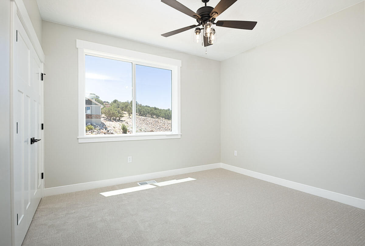 3256 W Kingsbury DR, Cedar City, photo 21 of 26