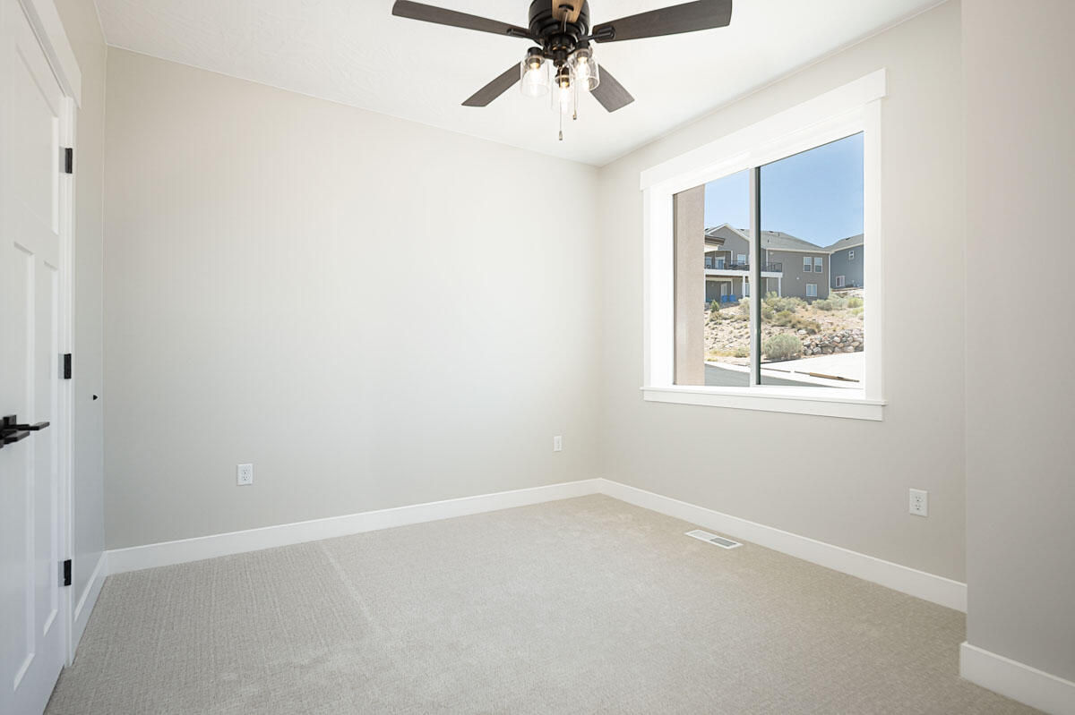 3256 W Kingsbury DR, Cedar City, photo 20 of 26