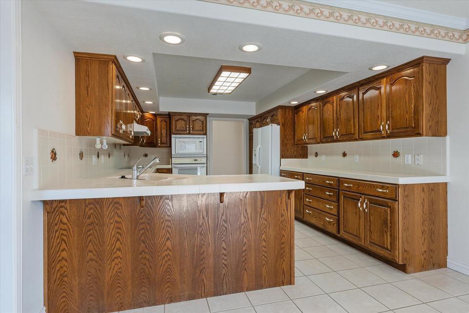 3437 Adobe DR, Santa Clara, photo 8 of 41