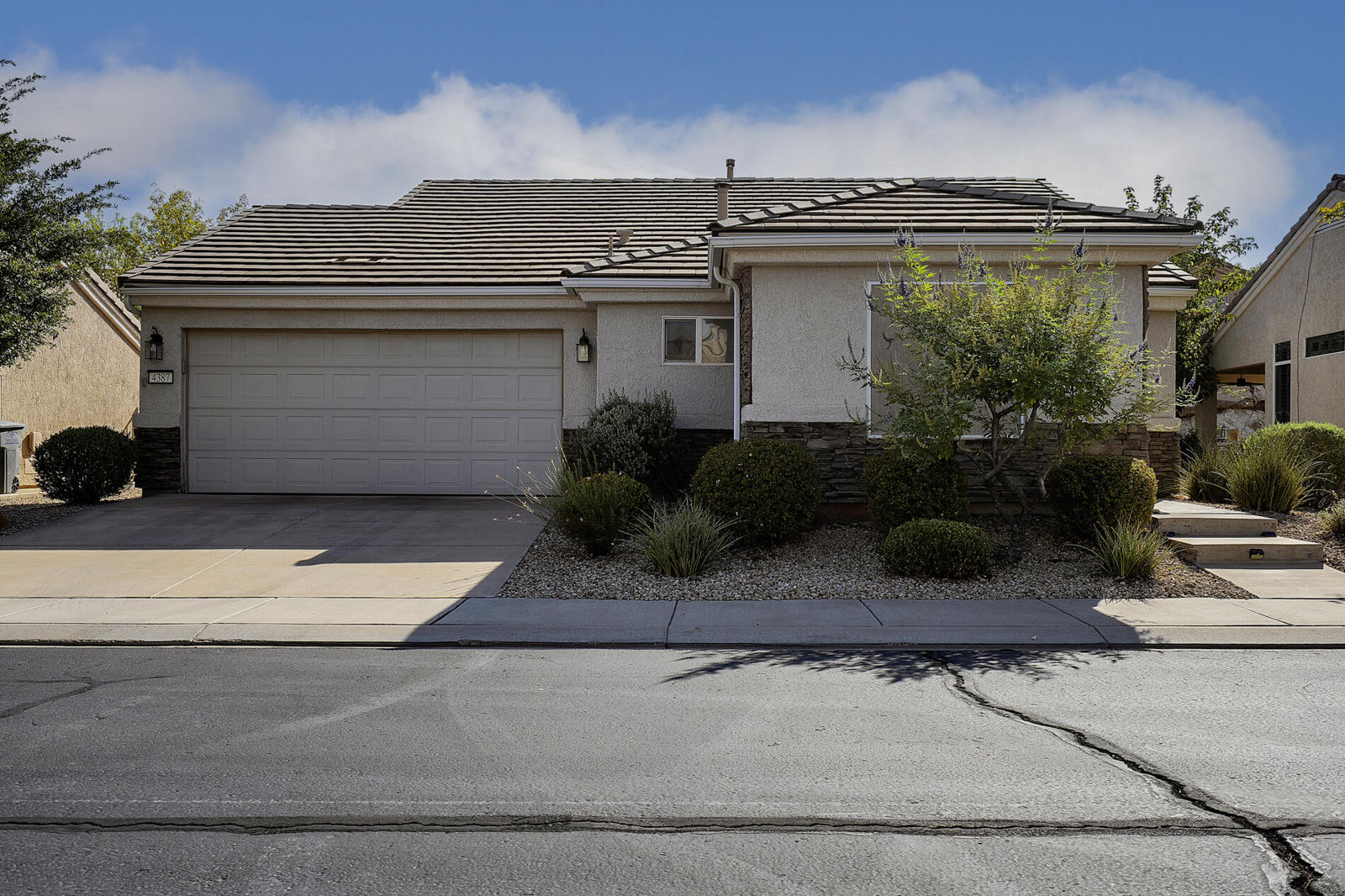 4387 S Kiva Hill DR, St George, photo 1