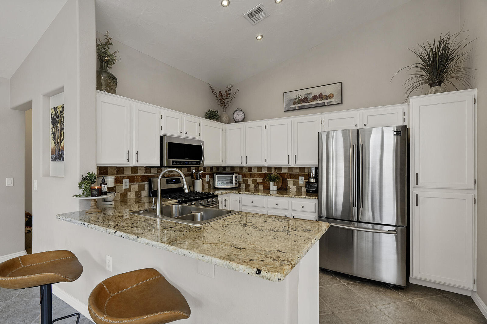 4387 S Kiva Hill DR, St George, photo 10 of 48