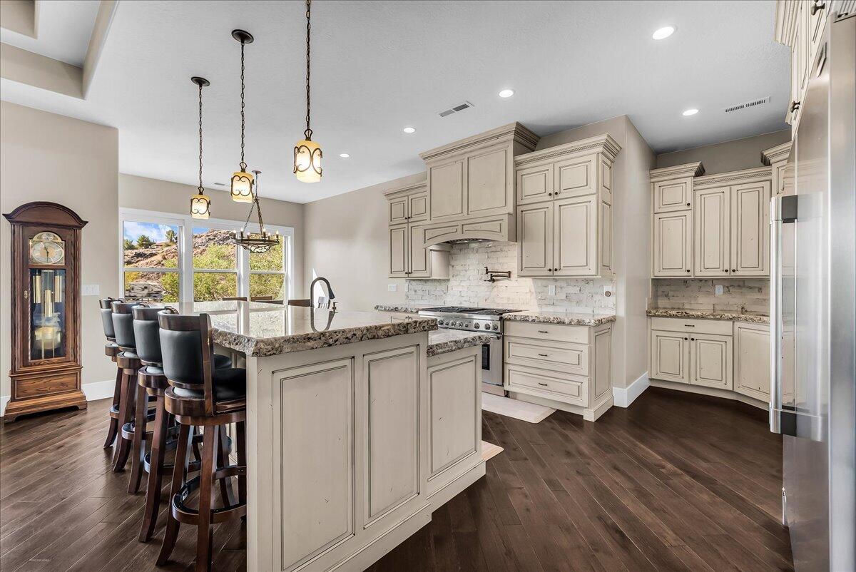 86 E Kolob CIR, Toquerville, photo 13 of 63