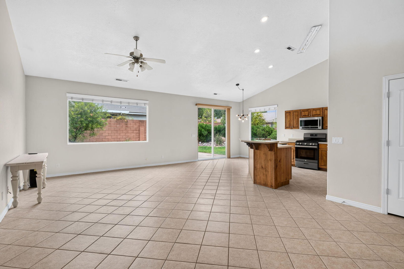 2140 W 970 N, St George, photo 6 of 24