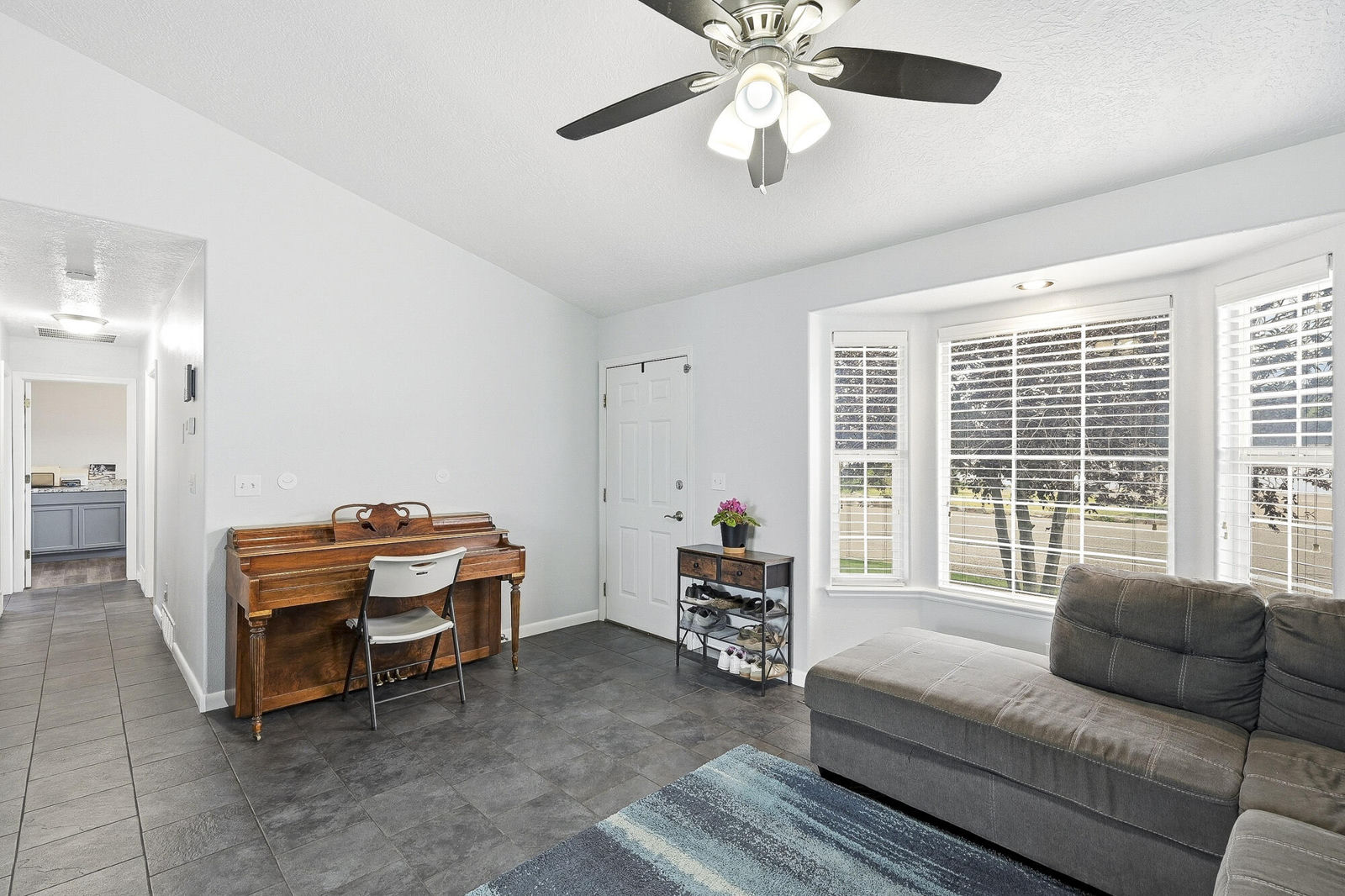 4765 Quickdraw LN, Enoch, photo 6 of 62