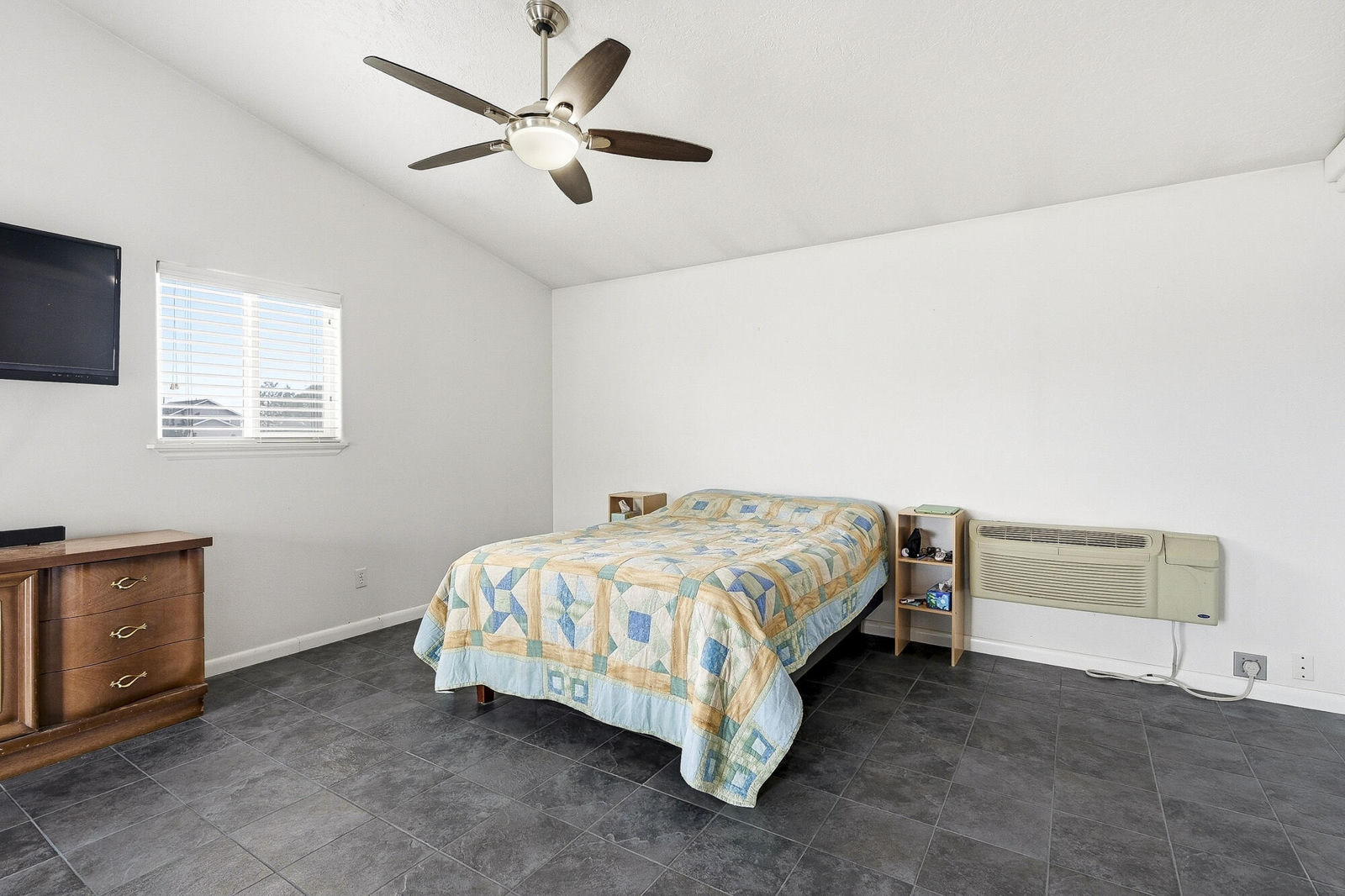 4765 Quickdraw LN, Enoch, photo 15 of 62